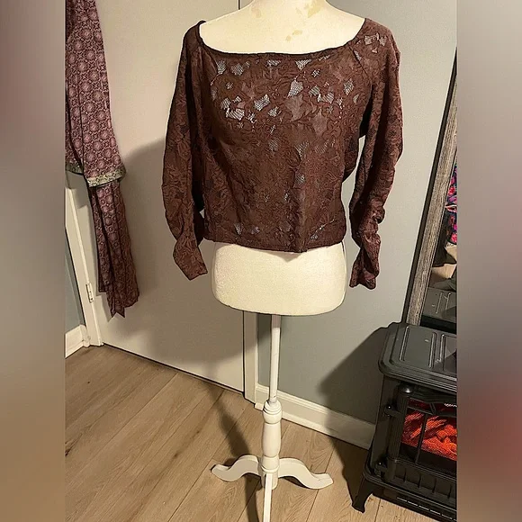 Free People In Rotation Lace Layering Top NWOT - Picture 4 of 7
